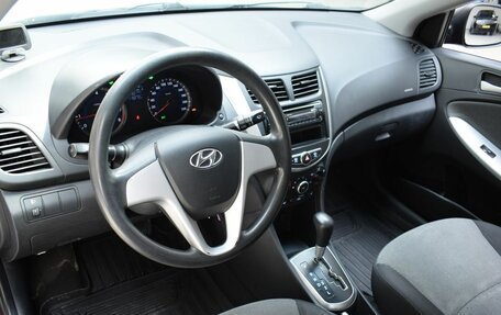 Hyundai Solaris II рестайлинг, 2012 год, 830 000 рублей, 10 фотография