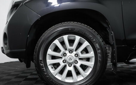 Toyota Land Cruiser Prado 150 рестайлинг 2, 2016 год, 3 600 000 рублей, 27 фотография