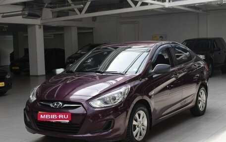 Hyundai Solaris II рестайлинг, 2012 год, 830 000 рублей, 3 фотография