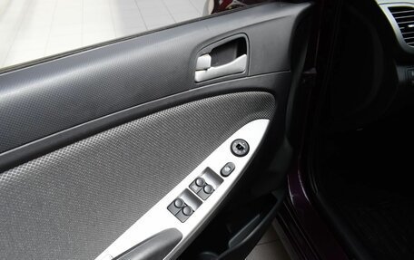 Hyundai Solaris II рестайлинг, 2012 год, 830 000 рублей, 15 фотография