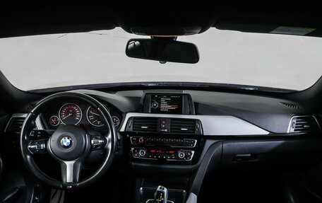 BMW 3 серия, 2017 год, 2 990 000 рублей, 17 фотография