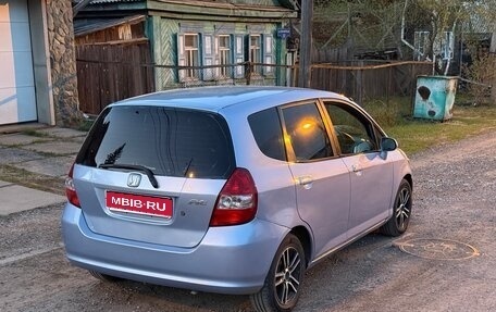Honda Fit III, 2002 год, 300 000 рублей, 1 фотография
