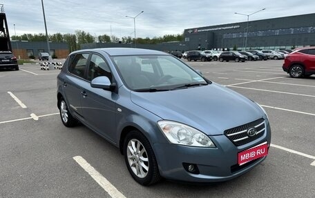 KIA cee'd I рестайлинг, 2009 год, 650 000 рублей, 1 фотография