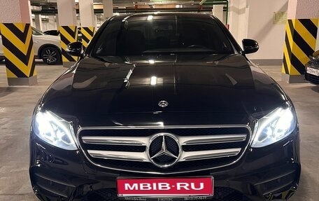 Mercedes-Benz E-Класс, 2018 год, 3 950 000 рублей, 1 фотография