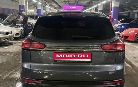 Geely Atlas, 2022 год, 1 945 000 рублей, 4 фотография
