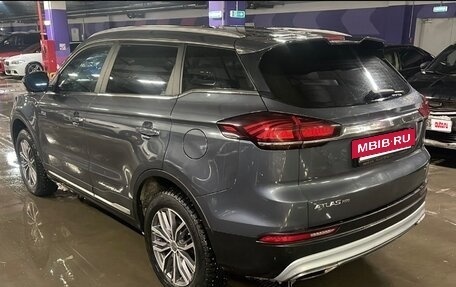 Geely Atlas, 2022 год, 1 945 000 рублей, 3 фотография
