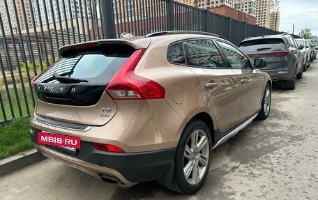 Volvo V40 Cross Country I, 2013 год, 1 330 000 рублей, 3 фотография