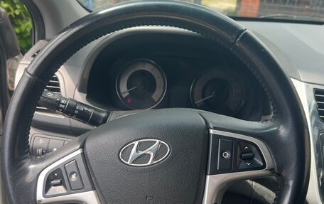 Hyundai Solaris II рестайлинг, 2011 год, 835 000 рублей, 10 фотография
