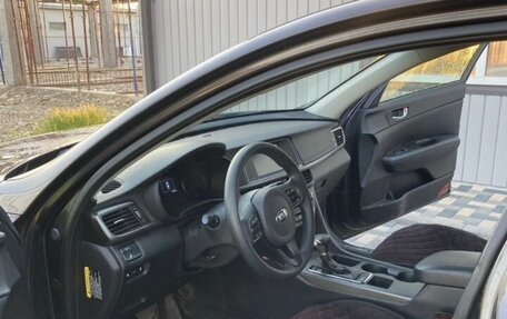 KIA Optima IV, 2017 год, 1 800 000 рублей, 12 фотография