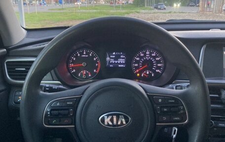 KIA Optima IV, 2017 год, 1 800 000 рублей, 14 фотография