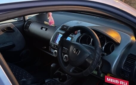 Honda Fit III, 2002 год, 300 000 рублей, 6 фотография