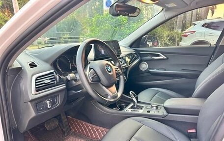 BMW 1 серия, 2022 год, 1 610 000 рублей, 7 фотография