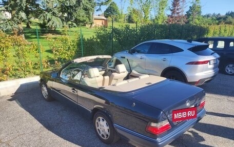 Mercedes-Benz E-Класс, 1994 год, 4 300 000 рублей, 8 фотография