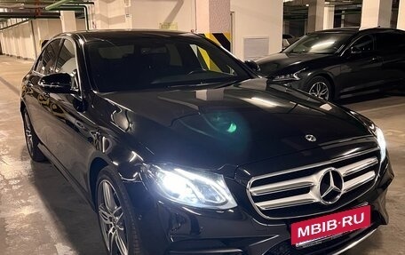 Mercedes-Benz E-Класс, 2018 год, 3 950 000 рублей, 2 фотография