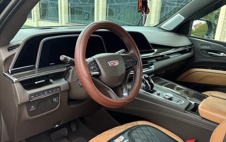 Cadillac Escalade V, 2022 год, 13 000 000 рублей, 7 фотография