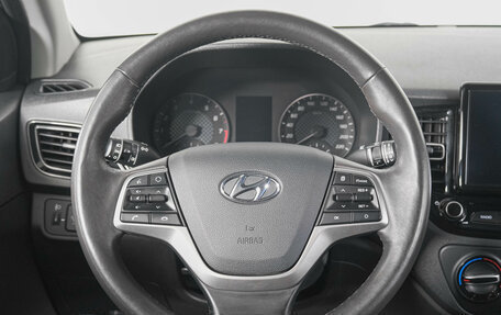 Hyundai Solaris II рестайлинг, 2021 год, 1 649 000 рублей, 16 фотография