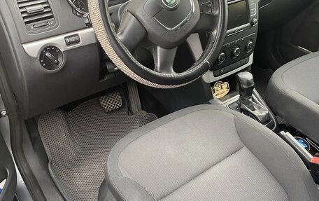 Skoda Yeti I рестайлинг, 2013 год, 1 100 000 рублей, 22 фотография