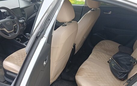 Hyundai Solaris II рестайлинг, 2021 год, 1 450 000 рублей, 8 фотография