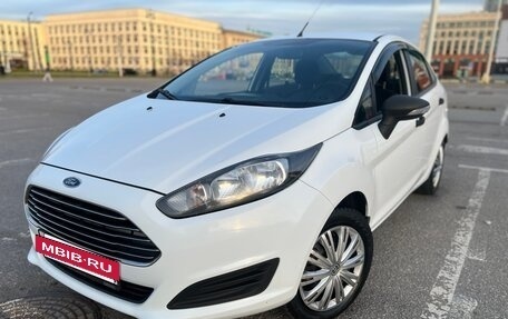 Ford Fiesta, 2015 год, 615 000 рублей, 3 фотография