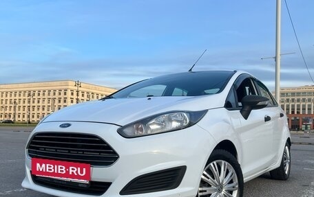 Ford Fiesta, 2015 год, 615 000 рублей, 4 фотография