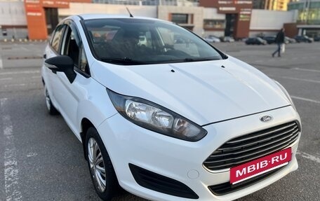 Ford Fiesta, 2015 год, 615 000 рублей, 11 фотография