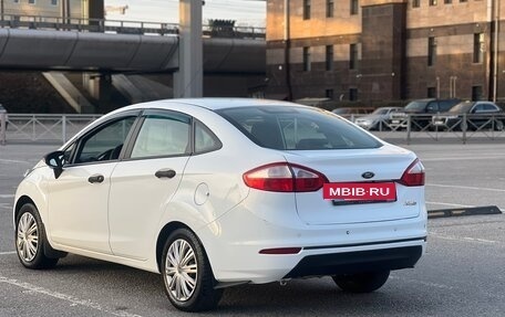 Ford Fiesta, 2015 год, 615 000 рублей, 16 фотография