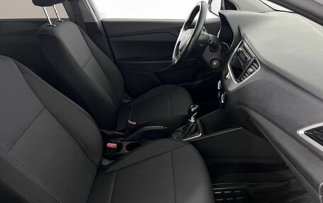 Hyundai Solaris II рестайлинг, 2017 год, 939 000 рублей, 12 фотография