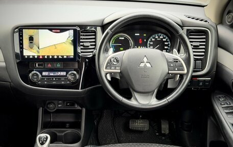 Mitsubishi Outlander III рестайлинг 3, 2013 год, 1 590 000 рублей, 19 фотография