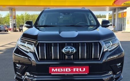 Toyota Land Cruiser Prado 150 рестайлинг 2, 2021 год, 6 980 000 рублей, 4 фотография