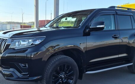 Toyota Land Cruiser Prado 150 рестайлинг 2, 2021 год, 6 980 000 рублей, 5 фотография