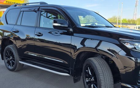 Toyota Land Cruiser Prado 150 рестайлинг 2, 2021 год, 6 980 000 рублей, 12 фотография