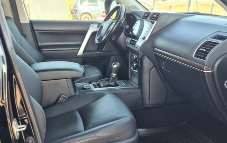 Toyota Land Cruiser Prado 150 рестайлинг 2, 2021 год, 6 980 000 рублей, 19 фотография