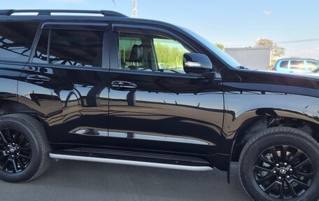 Toyota Land Cruiser Prado 150 рестайлинг 2, 2021 год, 6 980 000 рублей, 11 фотография
