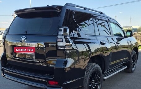 Toyota Land Cruiser Prado 150 рестайлинг 2, 2021 год, 6 980 000 рублей, 9 фотография