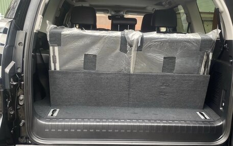Toyota Land Cruiser Prado 150 рестайлинг 2, 2021 год, 6 980 000 рублей, 23 фотография