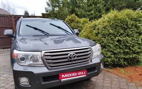Toyota Land Cruiser 200, 2013 год, 3 700 000 рублей, 3 фотография