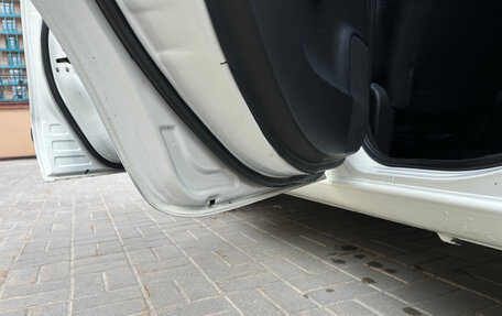 Nissan Note II рестайлинг, 2011 год, 12 фотография