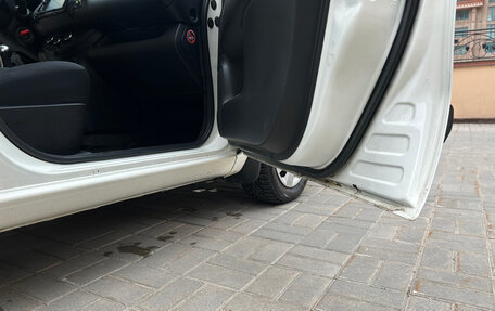 Nissan Note II рестайлинг, 2011 год, 10 фотография
