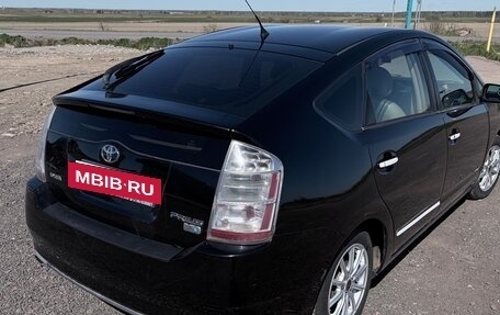 Toyota Prius, 2009 год, 600 000 рублей, 4 фотография
