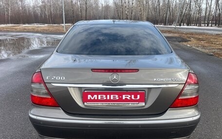Mercedes-Benz E-Класс, 2006 год, 950 000 рублей, 4 фотография