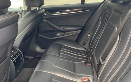 BMW 5 серия, 2018 год, 2 800 000 рублей, 9 фотография