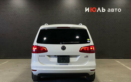 Volkswagen Sharan II, 2011 год, 1 340 000 рублей, 6 фотография