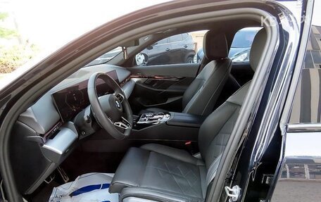BMW 5 серия, 2024 год, 6 044 000 рублей, 5 фотография