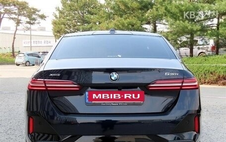 BMW 5 серия, 2024 год, 6 044 000 рублей, 4 фотография