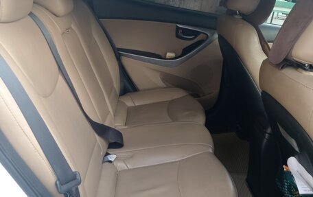 Hyundai Elantra V, 2013 год, 980 000 рублей, 6 фотография