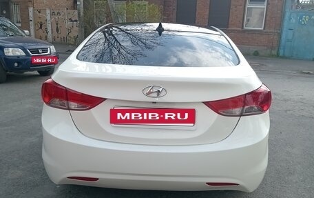 Hyundai Elantra V, 2013 год, 980 000 рублей, 4 фотография