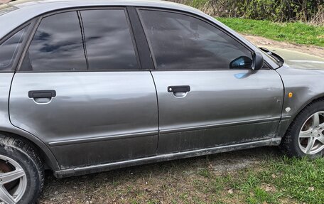 Audi A4, 1996 год, 200 000 рублей, 2 фотография