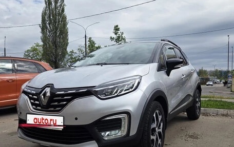 Renault Kaptur I рестайлинг, 2020 год, 1 800 000 рублей, 6 фотография