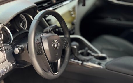 Toyota Camry, 2020 год, 3 120 000 рублей, 5 фотография