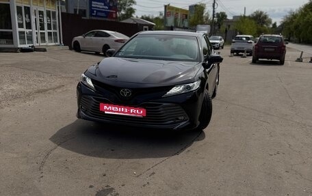 Toyota Camry, 2020 год, 3 120 000 рублей, 2 фотография